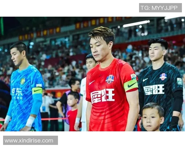 北京足球队状态变革引发热议球迷期待新赛季的精彩表现与发展方向 北京足球队状态变革引发热议球迷期待新赛季的精彩表现与发展方向