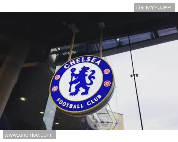 切尔西足球队的辉煌历程与未来展望：从蓝军传奇到新篇章的启航